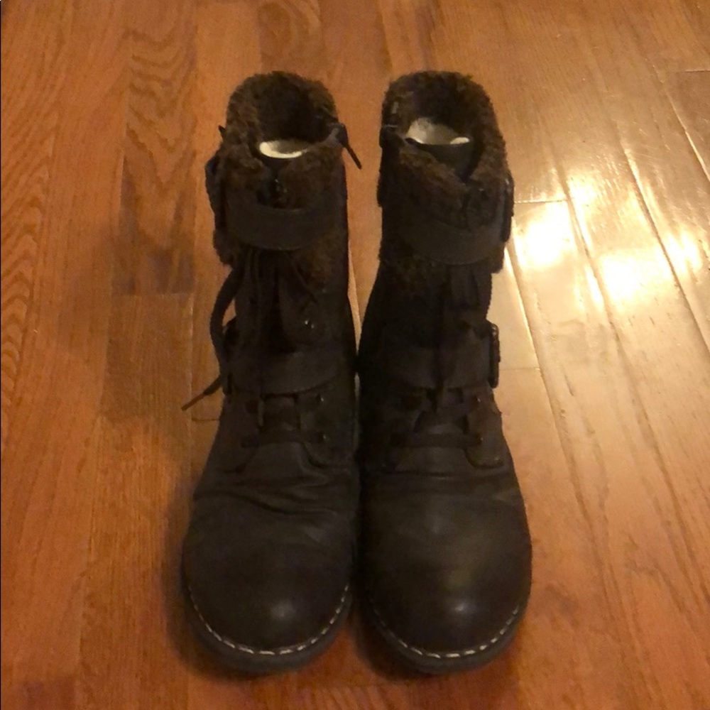 Women’s Rieker wool-lined boot